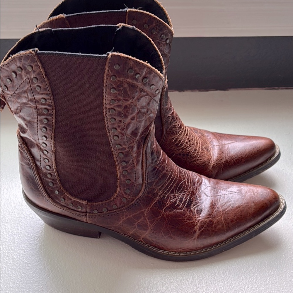 Thomas Cook Women’s Brown Leather Western Booties